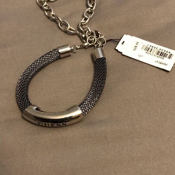 GUESS Silver and Black Mesh Bracelet with Heart Charm 2 bracelets - Picture 3 of 3